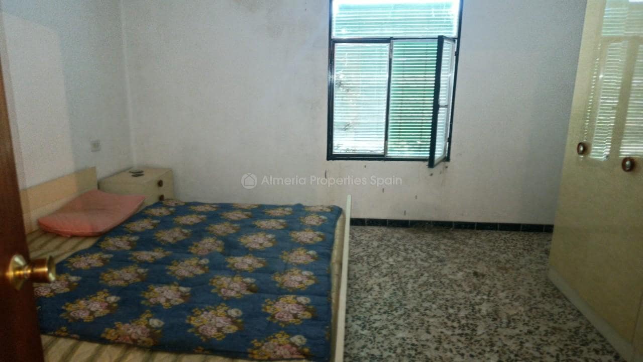 16 sypialnia Finka/Dom wiejski na sprzedaż w Albox - 175 000 € (Ref: 9870506)