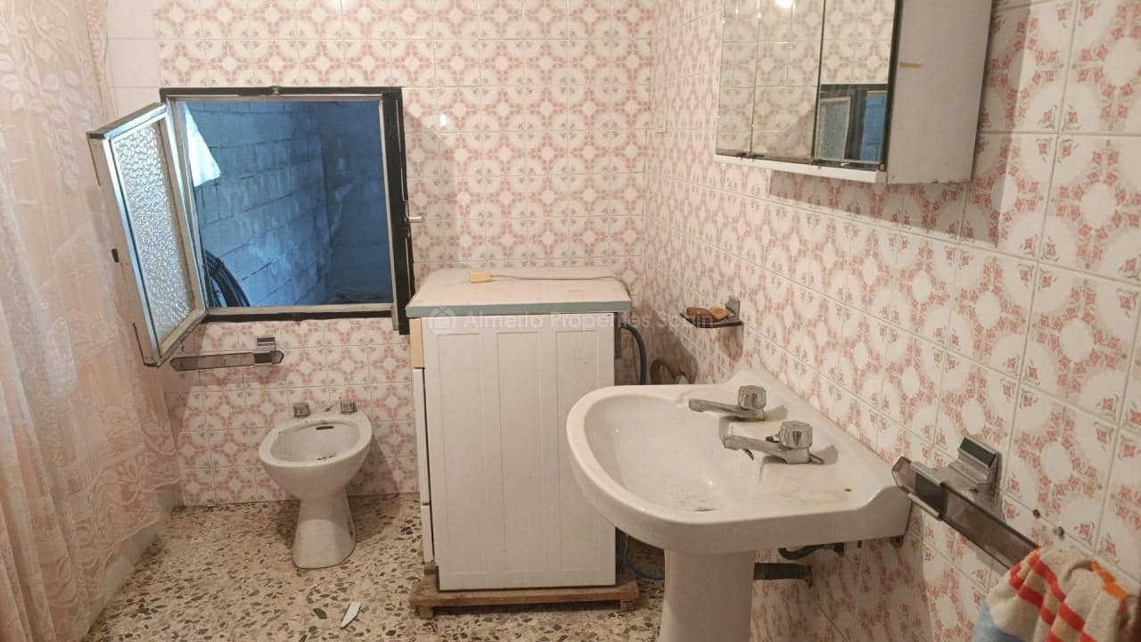 16 sypialnia Finka/Dom wiejski na sprzedaż w Albox - 175 000 € (Ref: 9870506)