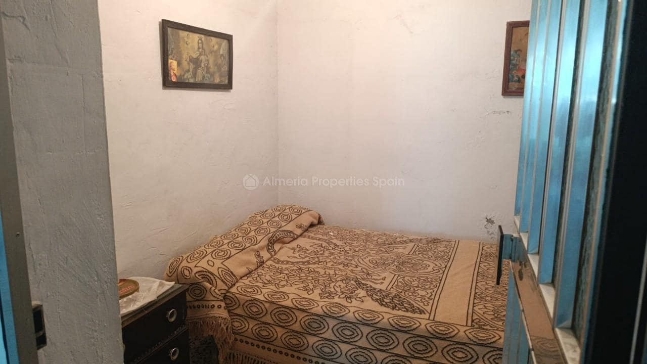 16 sypialnia Finka/Dom wiejski na sprzedaż w Albox - 175 000 € (Ref: 9870506)