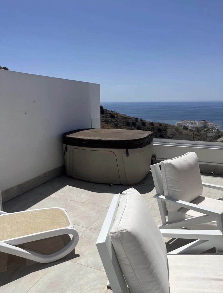 3 Zimmer Haus zu verkaufen in Torrox-Costa mit Pool Garage - 575.000 € (Ref: 10001372)