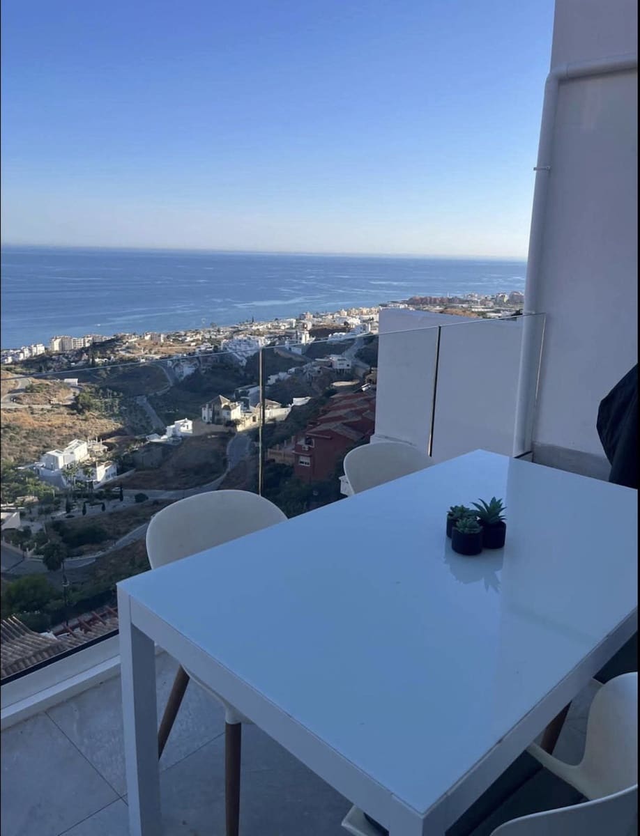 3 Zimmer Haus zu verkaufen in Torrox-Costa mit Pool Garage - 575.000 € (Ref: 10001372)