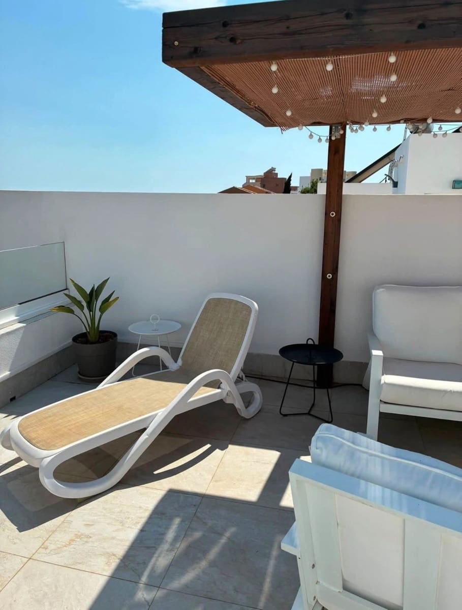 3 Zimmer Haus zu verkaufen in Torrox-Costa mit Pool Garage - 575.000 € (Ref: 10001372)