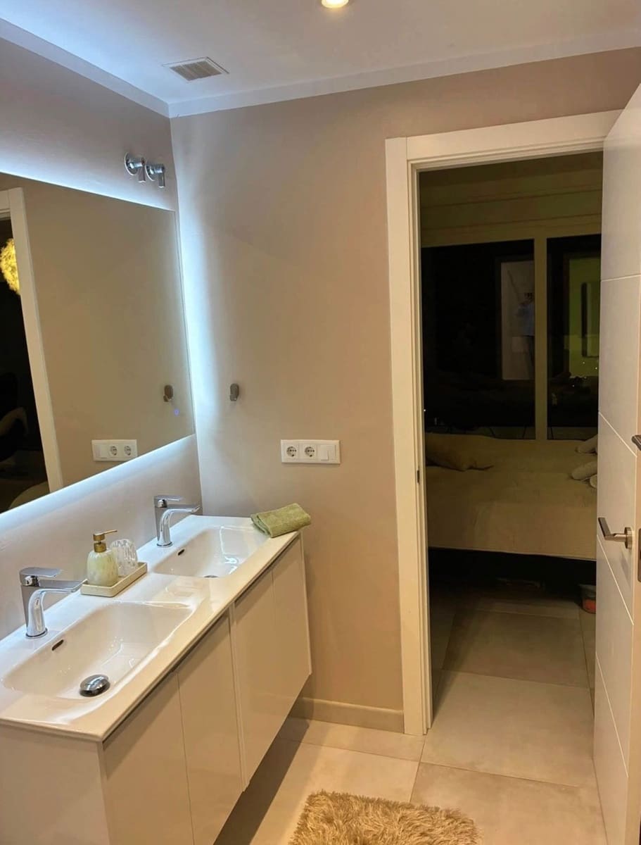 3 Zimmer Haus zu verkaufen in Torrox-Costa mit Pool Garage - 575.000 € (Ref: 10001372)