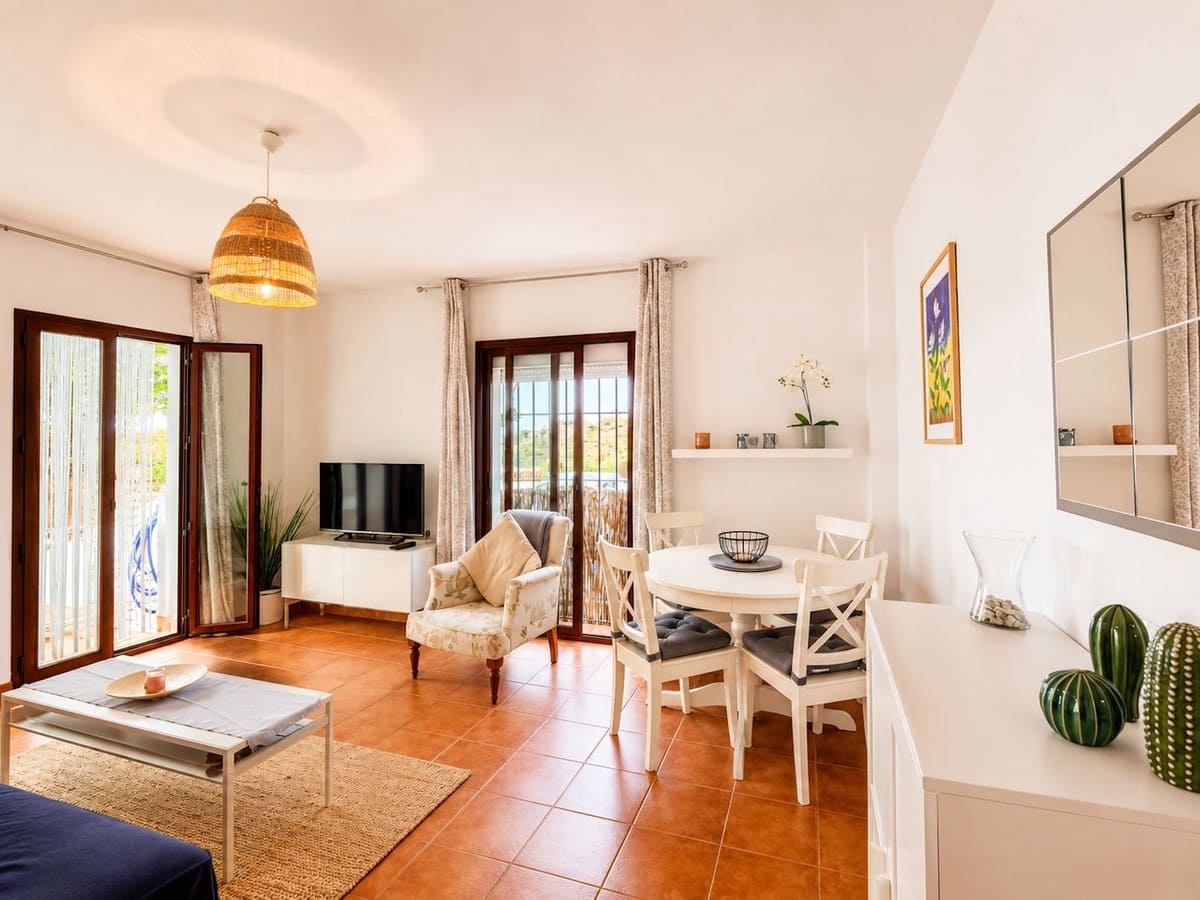 2 soverom Leilighet til salgs i Frigiliana med svømmebasseng - € 299 000 (Ref: 10026583)