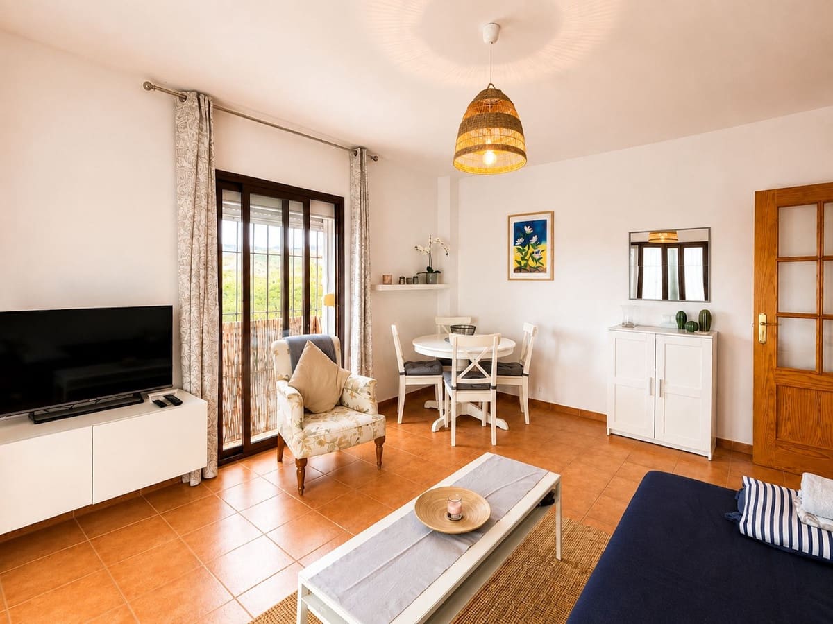 2 soverom Leilighet til salgs i Frigiliana med svømmebasseng - € 299 000 (Ref: 10026583)