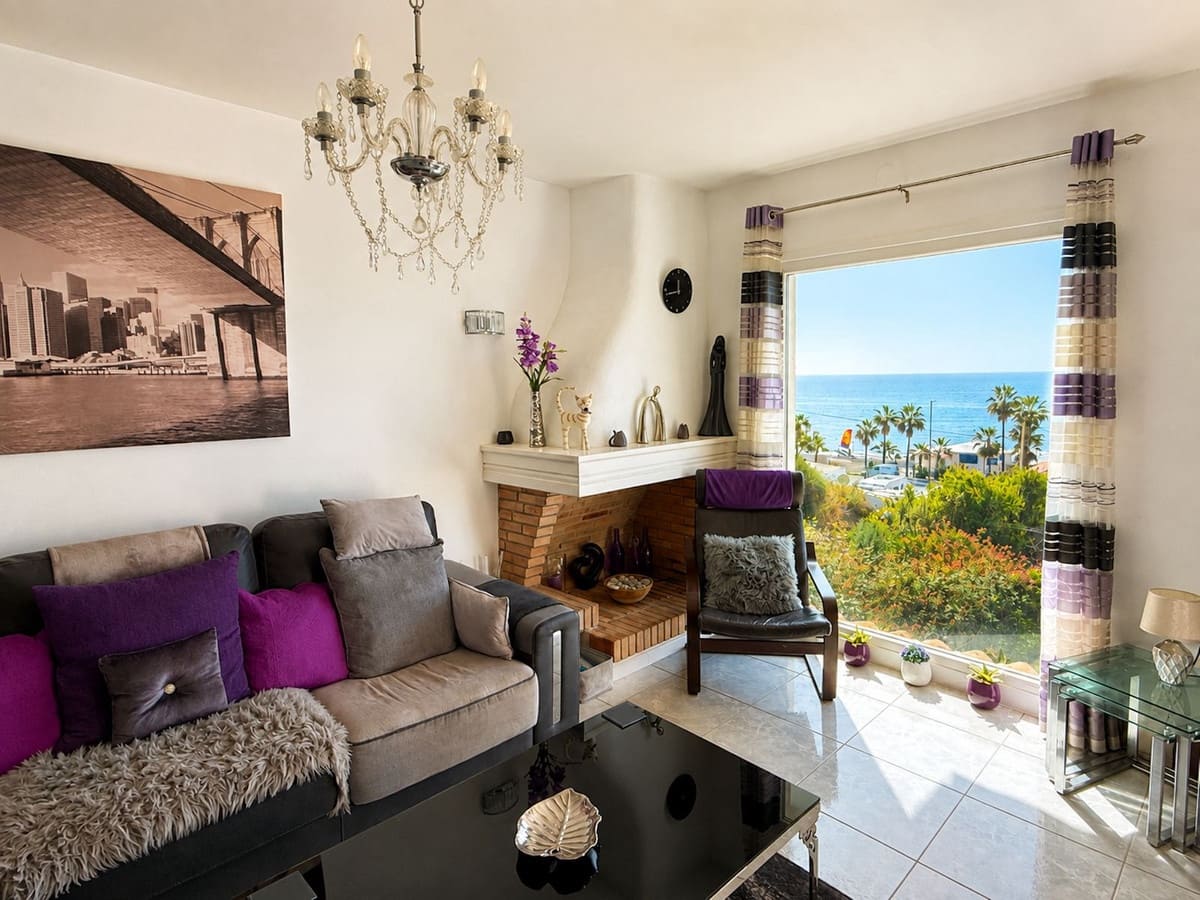 2 bedroom Apartment for sale in Torrox-Costa with pool - € 330,000 (Ref: 10026687)