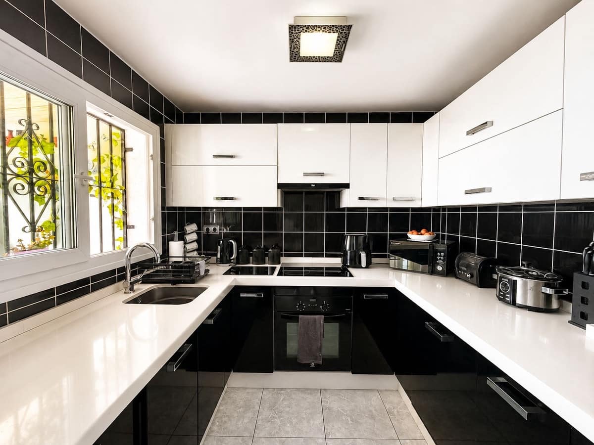 2 bedroom Apartment for sale in Torrox-Costa with pool - € 330,000 (Ref: 10026687)