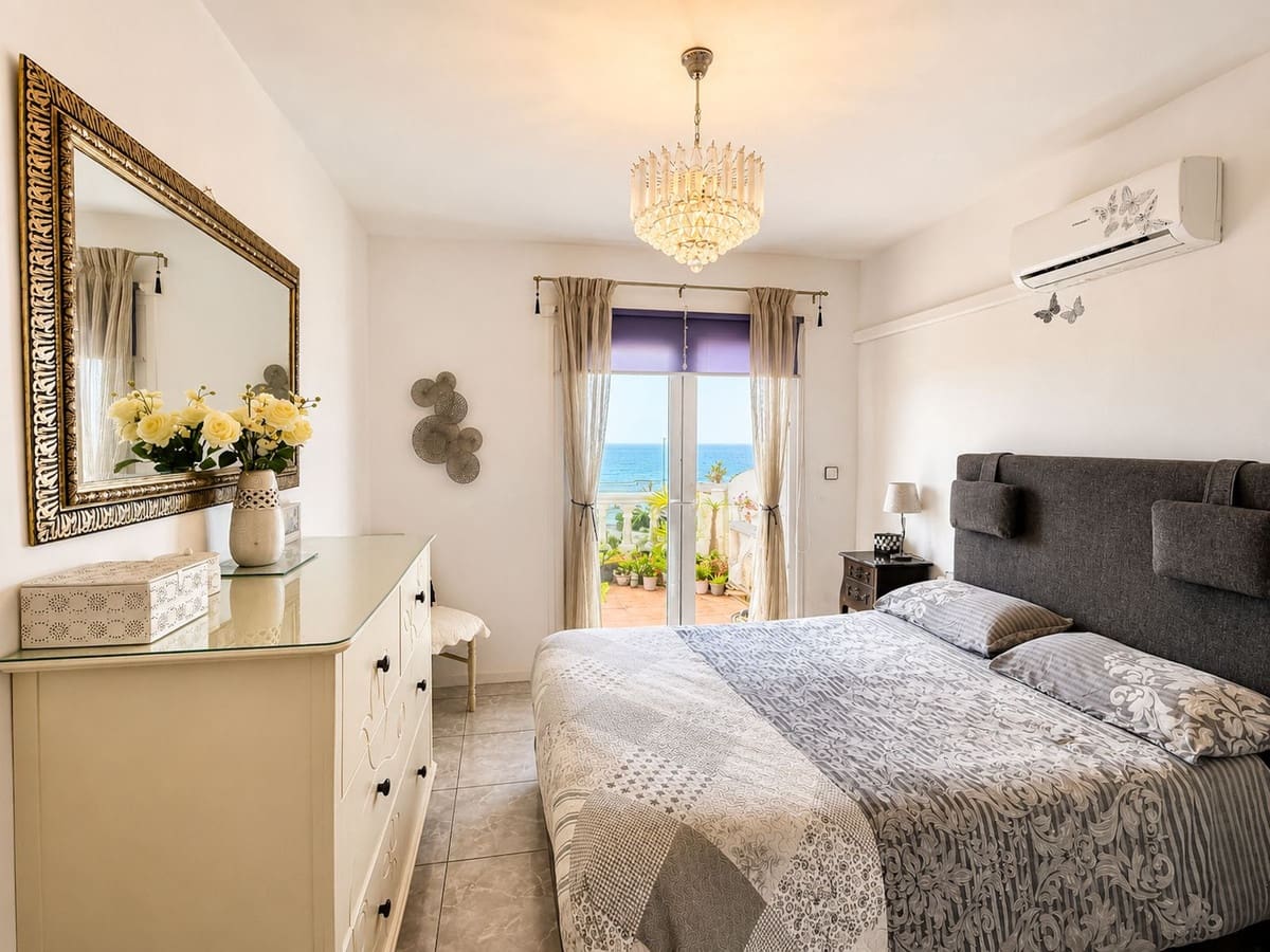 2 bedroom Apartment for sale in Torrox-Costa with pool - € 330,000 (Ref: 10026687)