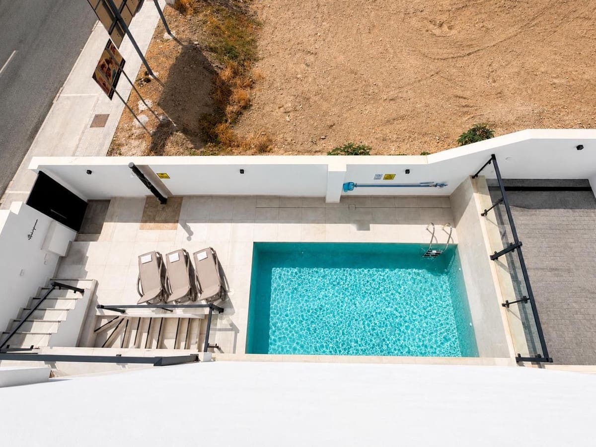 3 sypialnia Willa na sprzedaż w Nerja z basenem garażem - 789 000 € (Ref: 10044206)