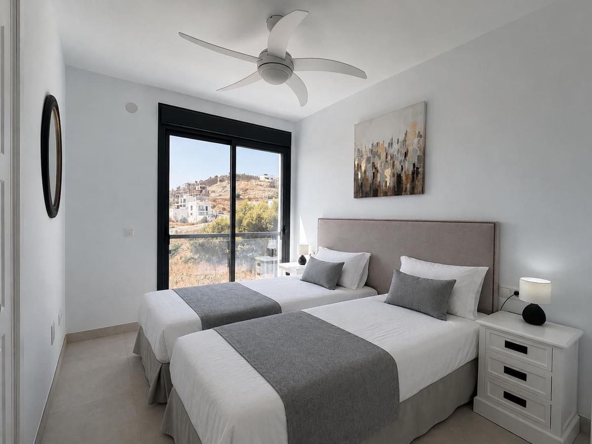 3 sypialnia Willa na sprzedaż w Nerja z basenem garażem - 789 000 € (Ref: 10044206)