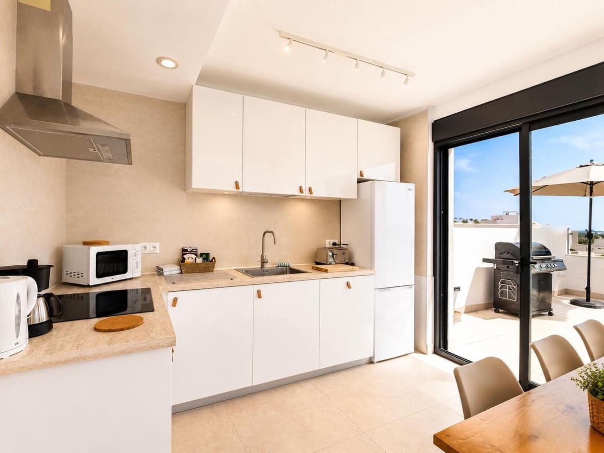 Chalet de 3 habitaciones en Nerja en venta con piscina garaje - 789.000 € (Ref: 10044206)