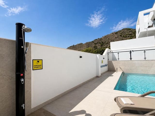 3 soverom Villa til salgs i Nerja med svømmebasseng garasje - € 789 000 (Ref: 10044206)