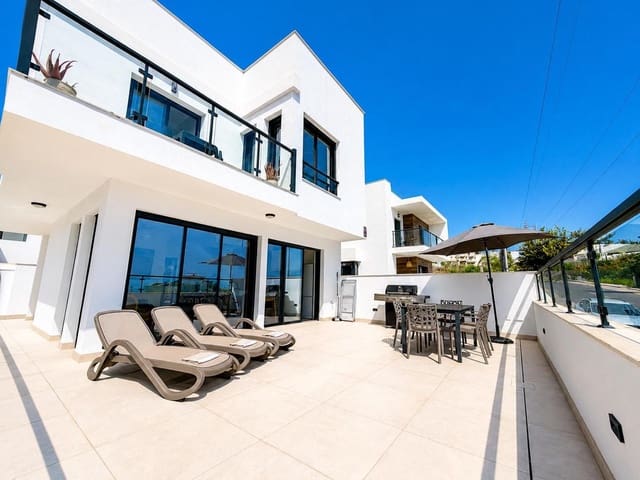 3 soverom Villa til salgs i Nerja med svømmebasseng garasje - € 789 000 (Ref: 10044206)