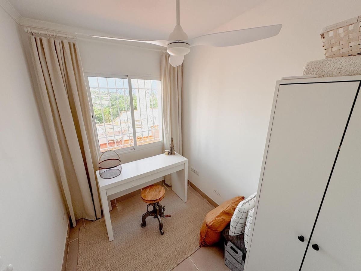 4 bedroom Villa for sale in Nerja with pool garage - € 995,000 (Ref: 10046751)