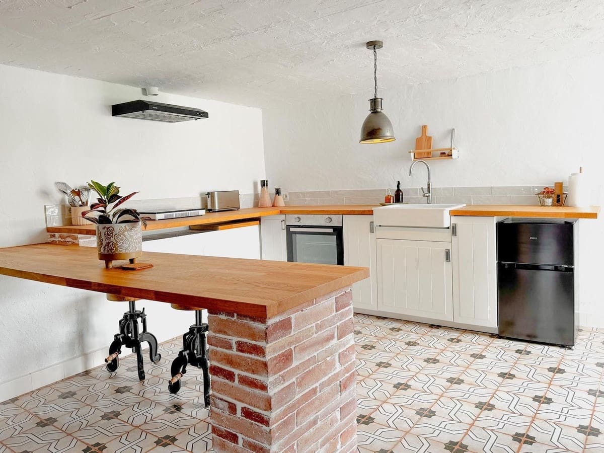 4 bedroom Villa for sale in Nerja with pool garage - € 995,000 (Ref: 10046751)
