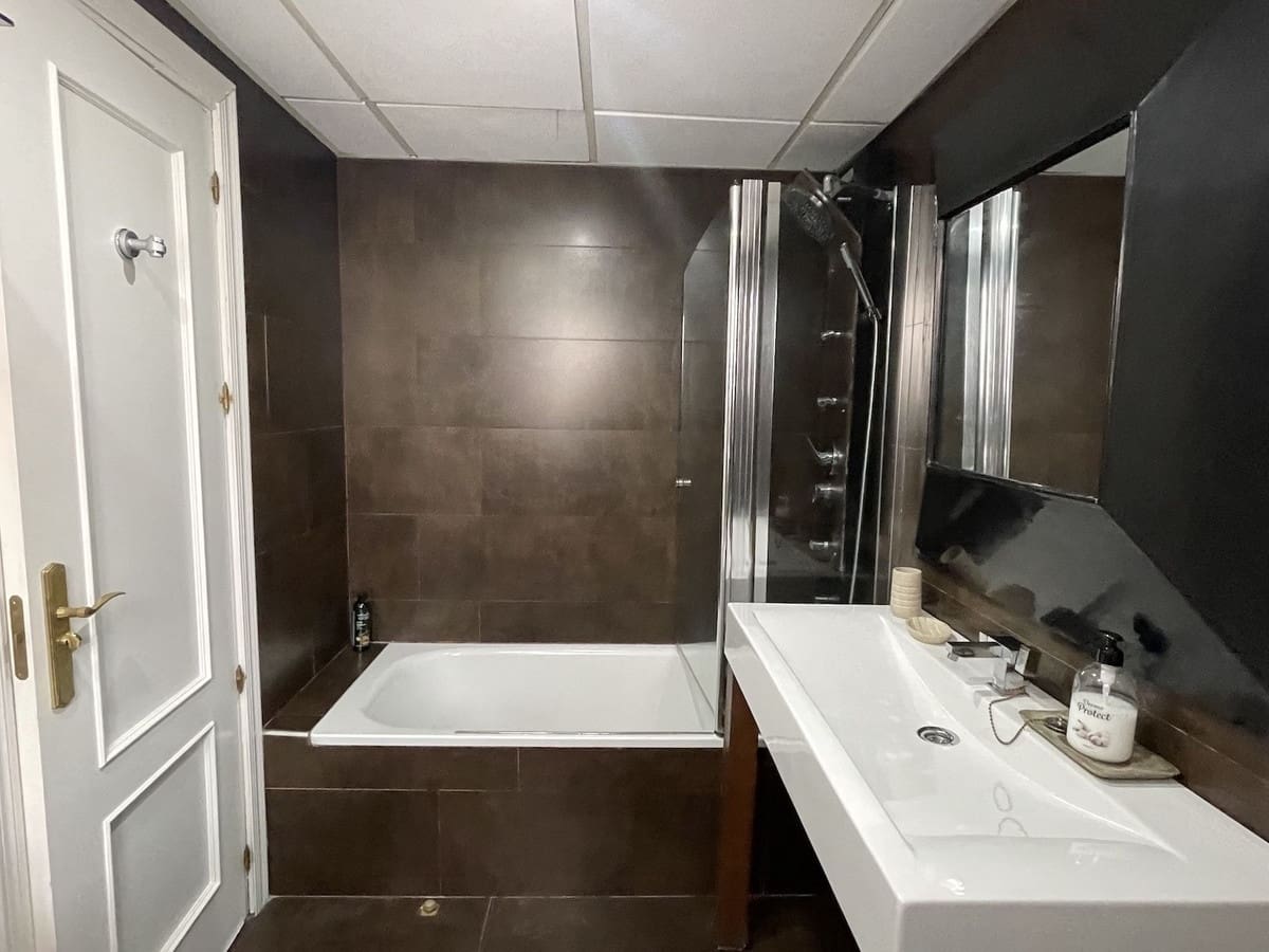 2 sovrum Takvåning till salu i Nerja med garage - 975 000 € (Ref: 10057388)