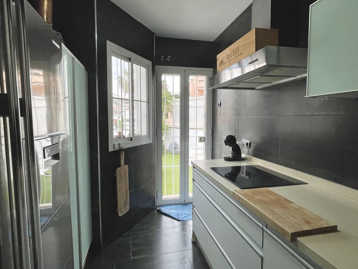 2 sovrum Takvåning till salu i Nerja med garage - 975 000 € (Ref: 10057388)
