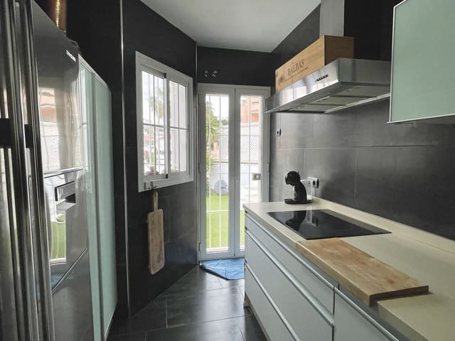 2 sovrum Takvåning till salu i Nerja med garage - 975 000 € (Ref: 10057388)