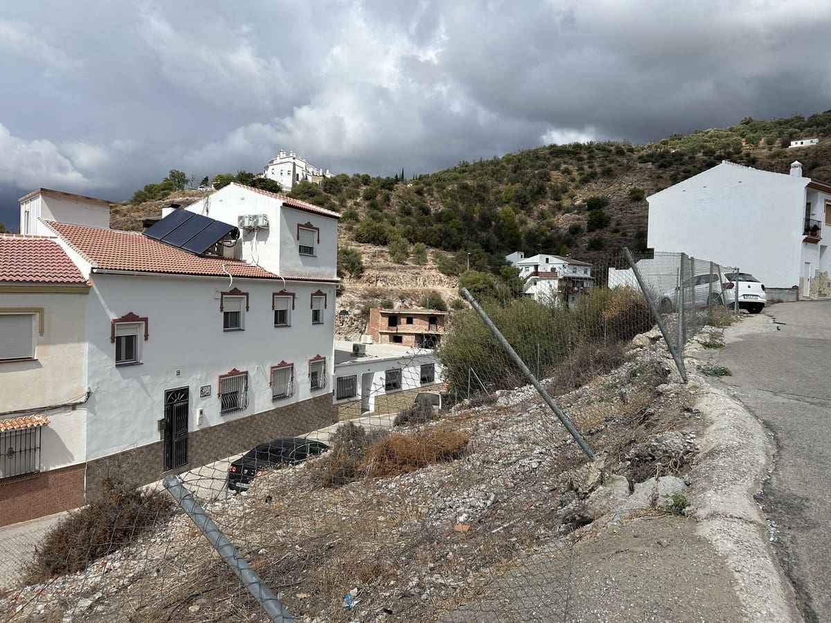 Building Plot for sale in Competa - € 130,000 (Ref: 10060928)