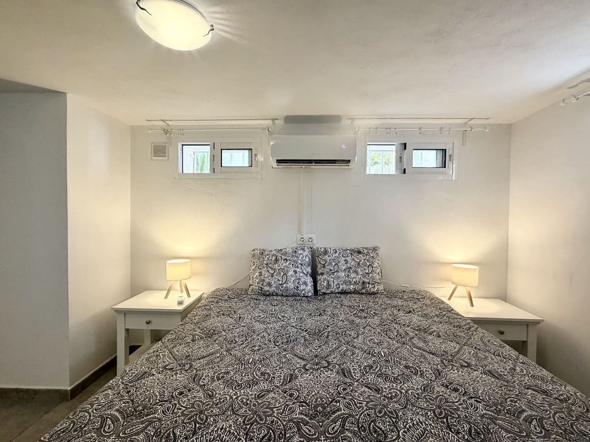 Casa de 3 habitaciones en Nerja en alquiler con piscina - 1.200 € (Ref: 10073301)