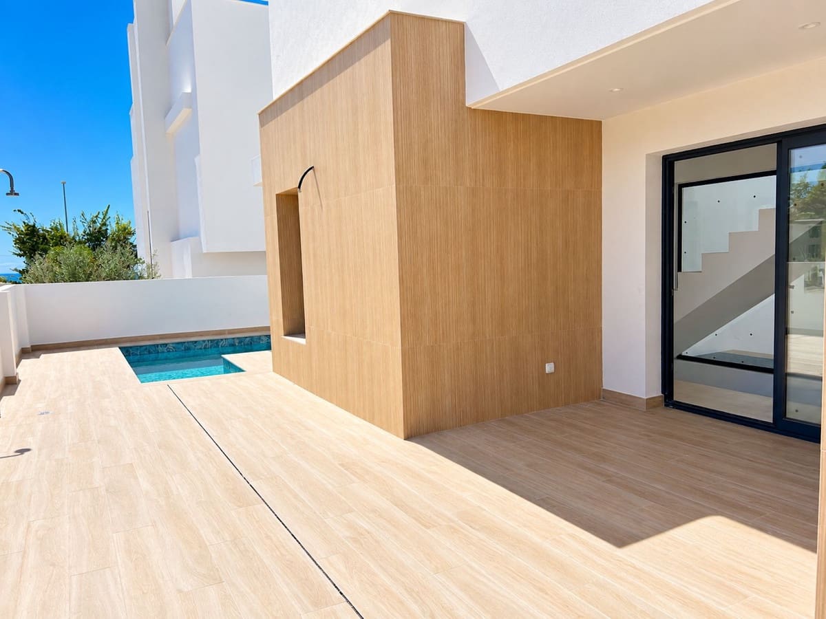 3 Zimmer Villa zu verkaufen in Nerja mit Pool Garage - 795.000 € (Ref: 10088461)