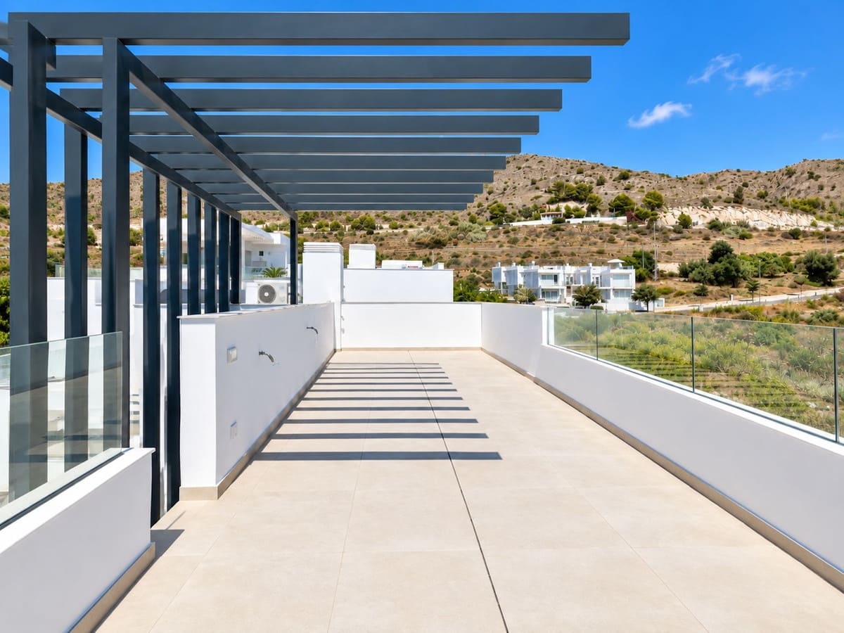 3 Zimmer Villa zu verkaufen in Nerja mit Pool Garage - 795.000 € (Ref: 10088461)