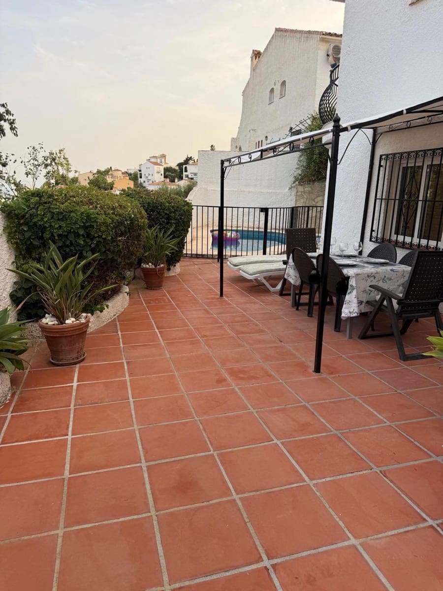 3 bedroom Villa for sale in Nerja with pool garage - € 690,000 (Ref: 10101341)