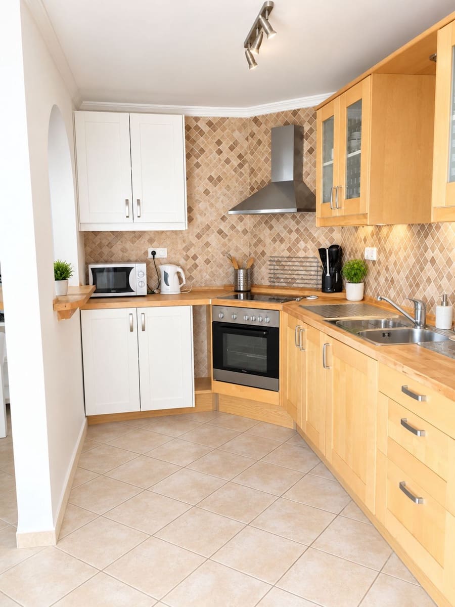 3 bedroom Villa for sale in Nerja with pool garage - € 690,000 (Ref: 10101341)