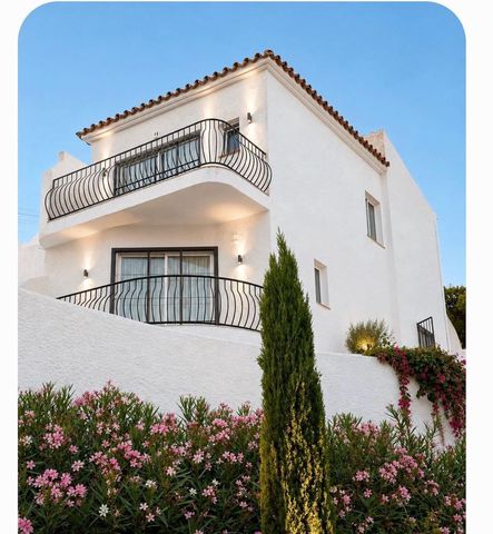3 bedroom Villa for sale in Nerja with pool garage - € 690,000 (Ref: 10101341)