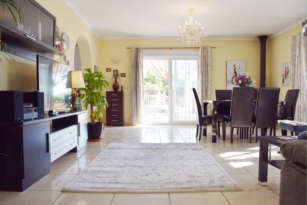 6 sovrum Villa till salu i Competa med pool - 1 495 000 € (Ref: 10106570)