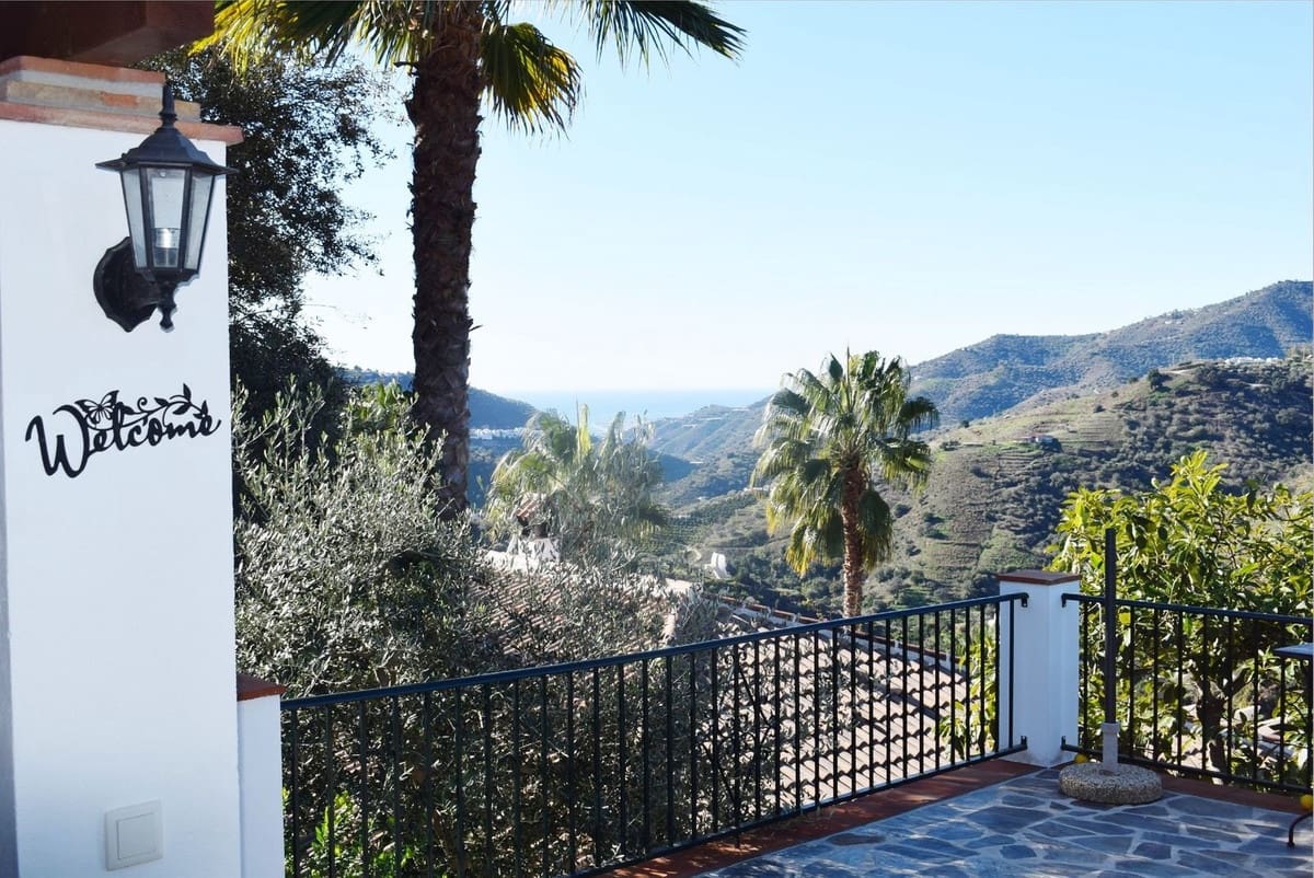6 sovrum Villa till salu i Competa med pool - 1 495 000 € (Ref: 10106570)