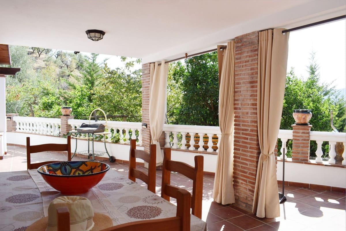6 sovrum Villa till salu i Competa med pool - 1 495 000 € (Ref: 10106570)
