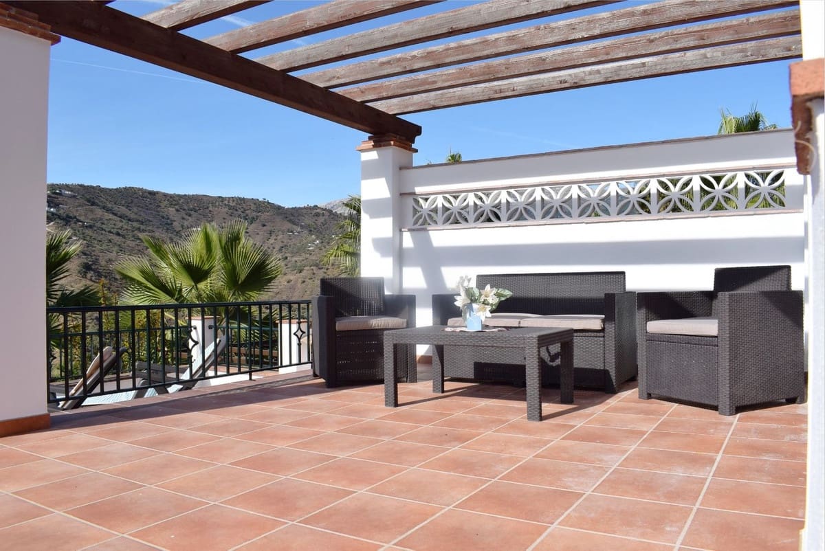 6 sovrum Villa till salu i Competa med pool - 1 495 000 € (Ref: 10106570)