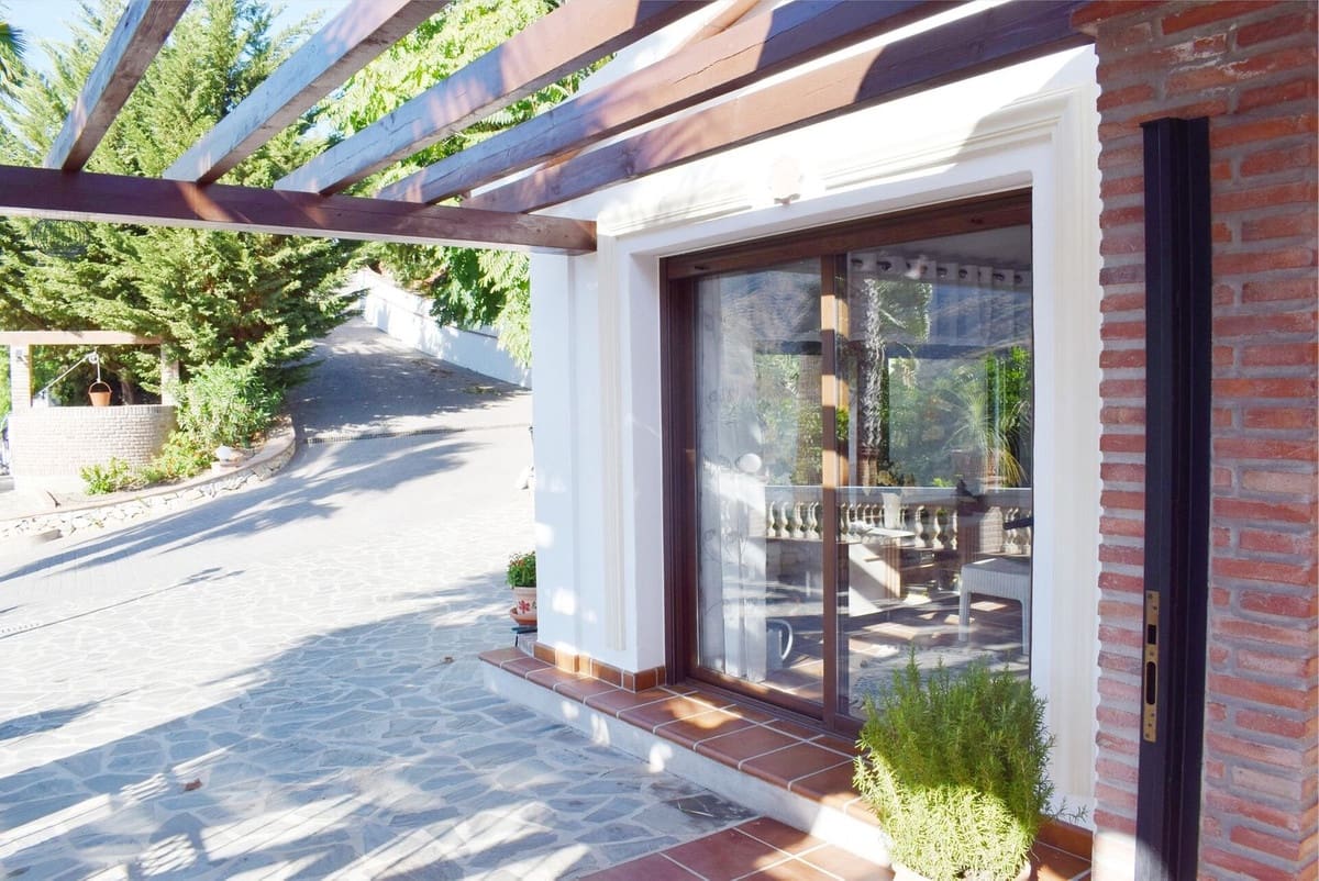 6 sovrum Villa till salu i Competa med pool - 1 495 000 € (Ref: 10106570)