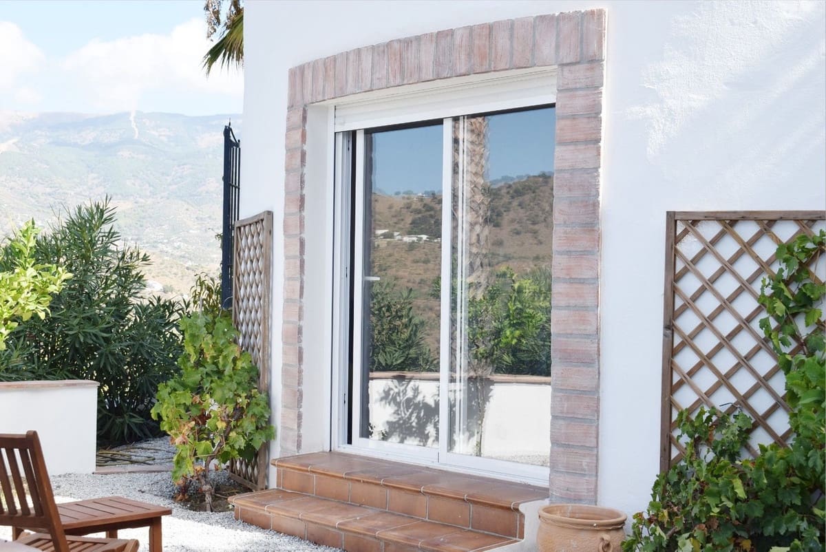 6 sovrum Villa till salu i Competa med pool - 1 495 000 € (Ref: 10106570)