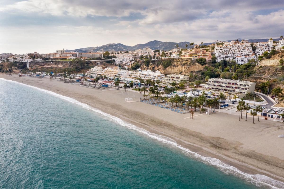 2 sovrum Lägenhet till salu i Nerja med garage - 790 000 € (Ref: 10153306)