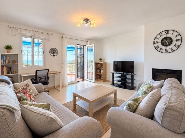 2 Zimmer Haus zu verkaufen in Nerja mit Pool Garage - 379.000 € (Ref: 10154150)