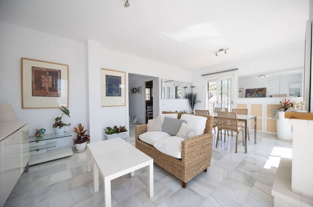 3 bedroom Semi-detached Villa for sale in Frigiliana with pool garage - € 950,000 (Ref: 10163279)