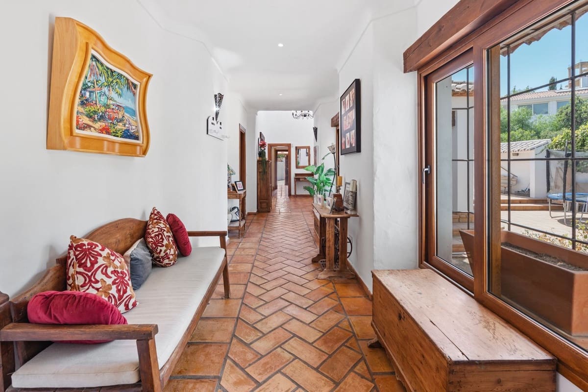 6 sypialnia Willa na sprzedaż w Frigiliana z basenem garażem - 1 950 000 € (Ref: 10170475)