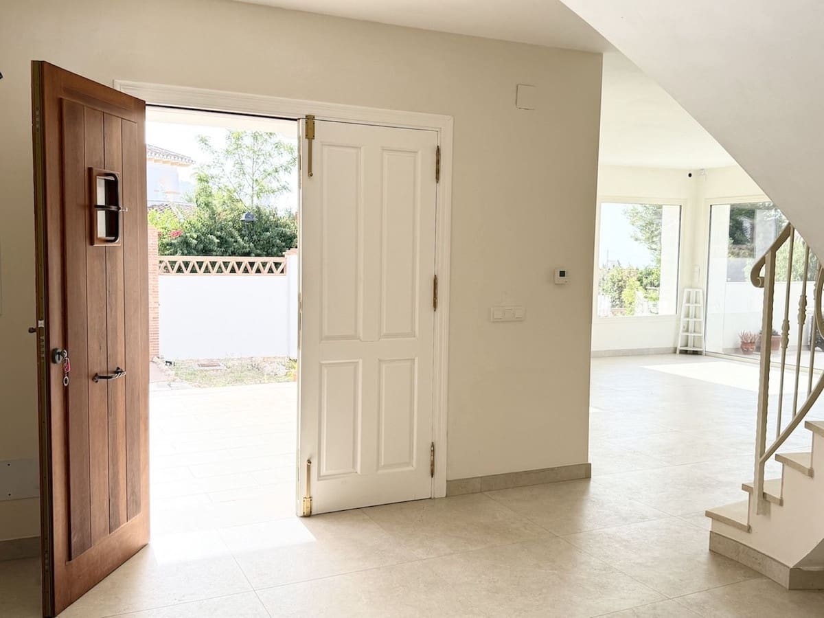 3 chambre Villa/Maison à vendre à Frigiliana avec piscine garage - 995 000 € (Ref: 10172394)