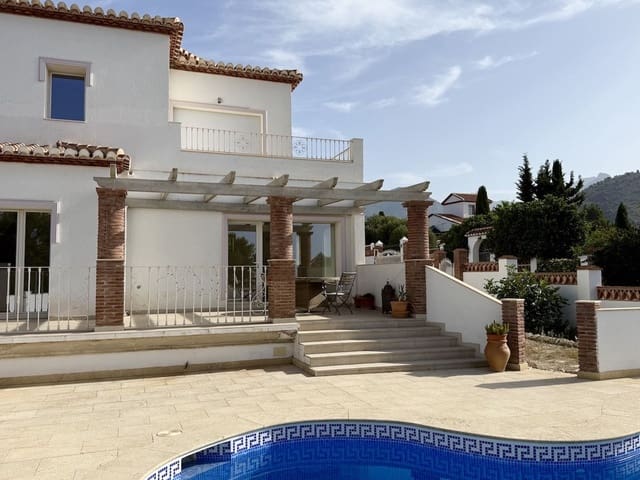 Chalet de 3 habitaciones en Frigiliana en venta con piscina garaje - 995.000 € (Ref: 10172394)