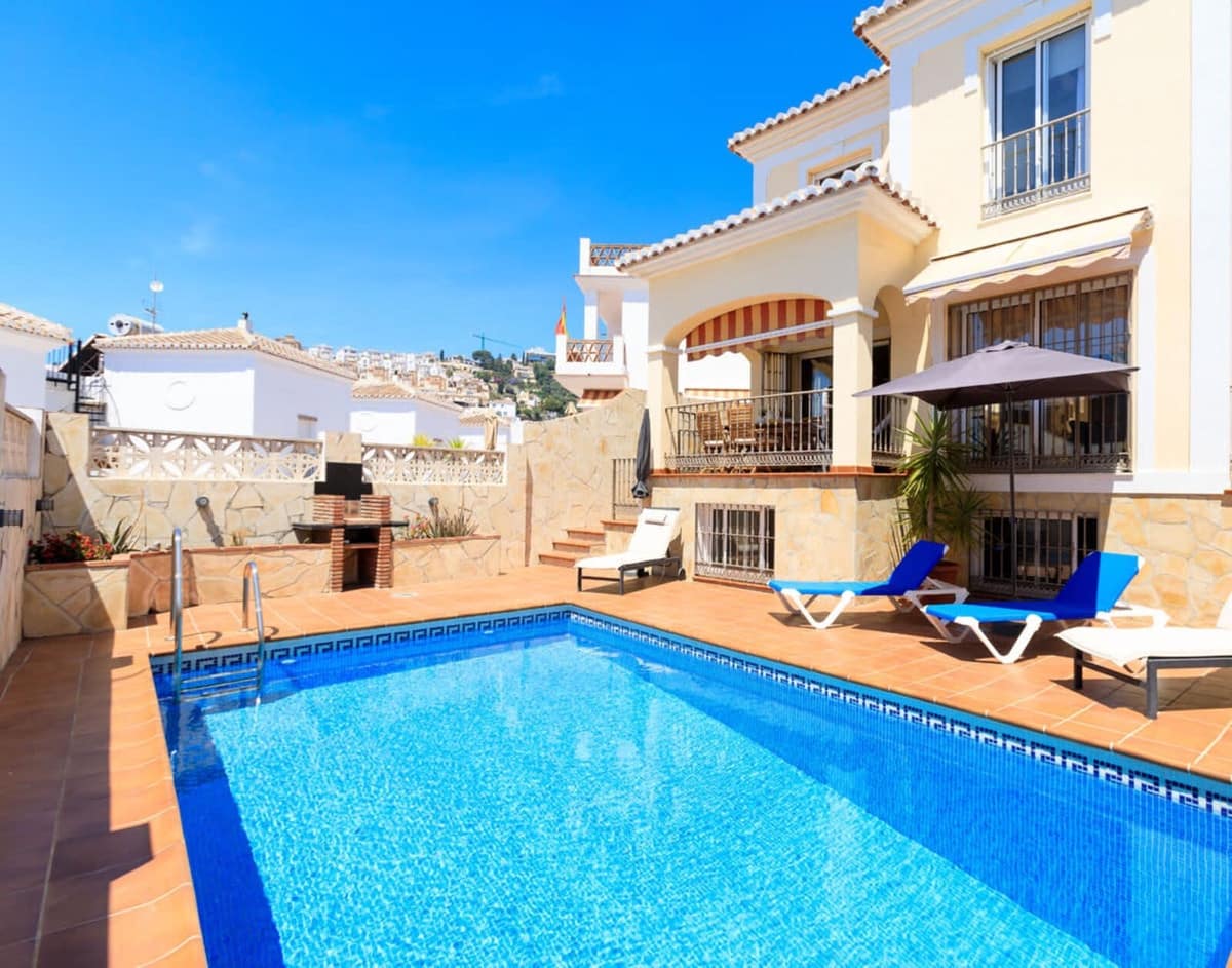 4 soverom Villa til salgs i Nerja med svømmebasseng garasje - € 699 000 (Ref: 10185333)