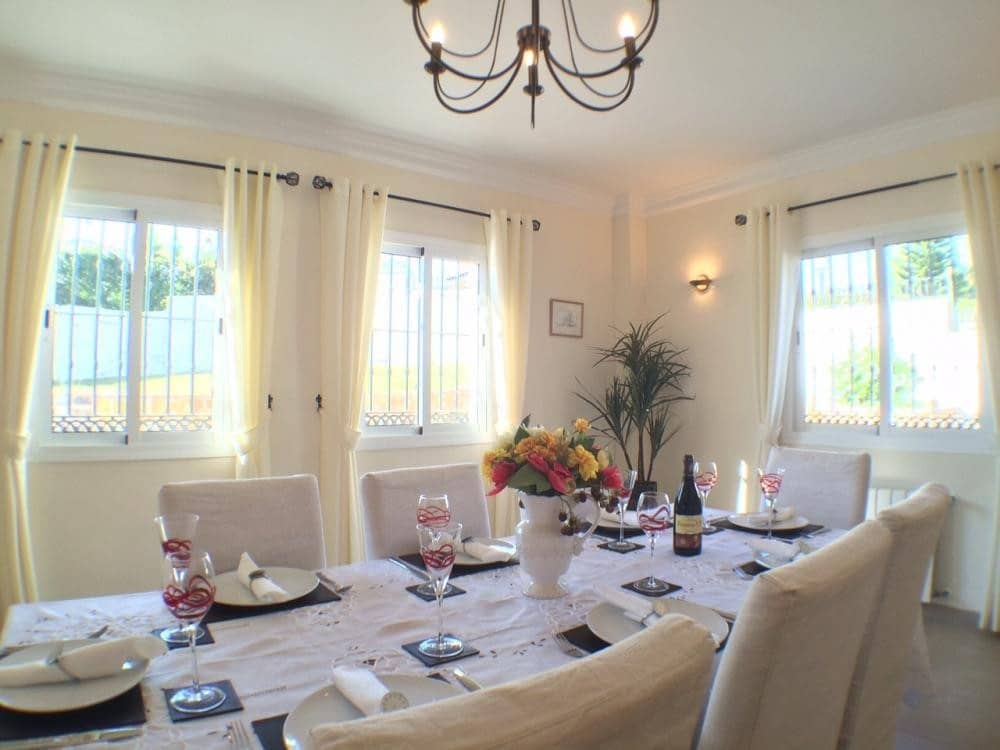 5 soveværelse Villa til salg i Frigiliana med swimmingpool garage - € 1.299.000 (Ref: 4209237)