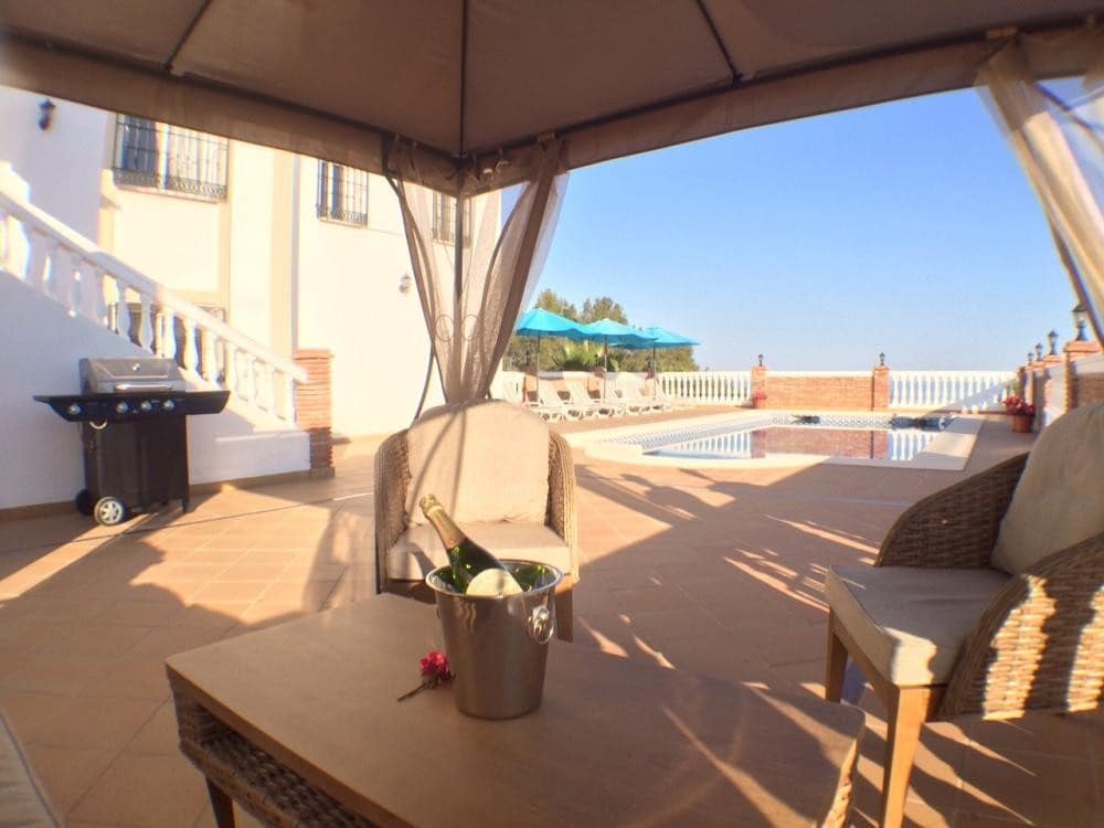 5 soveværelse Villa til salg i Frigiliana med swimmingpool garage - € 1.299.000 (Ref: 4209237)