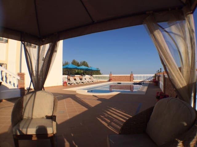 5 slaapkamer Villa te koop in Frigiliana met zwembad garage - € 1.299.000 (Ref: 4209237)