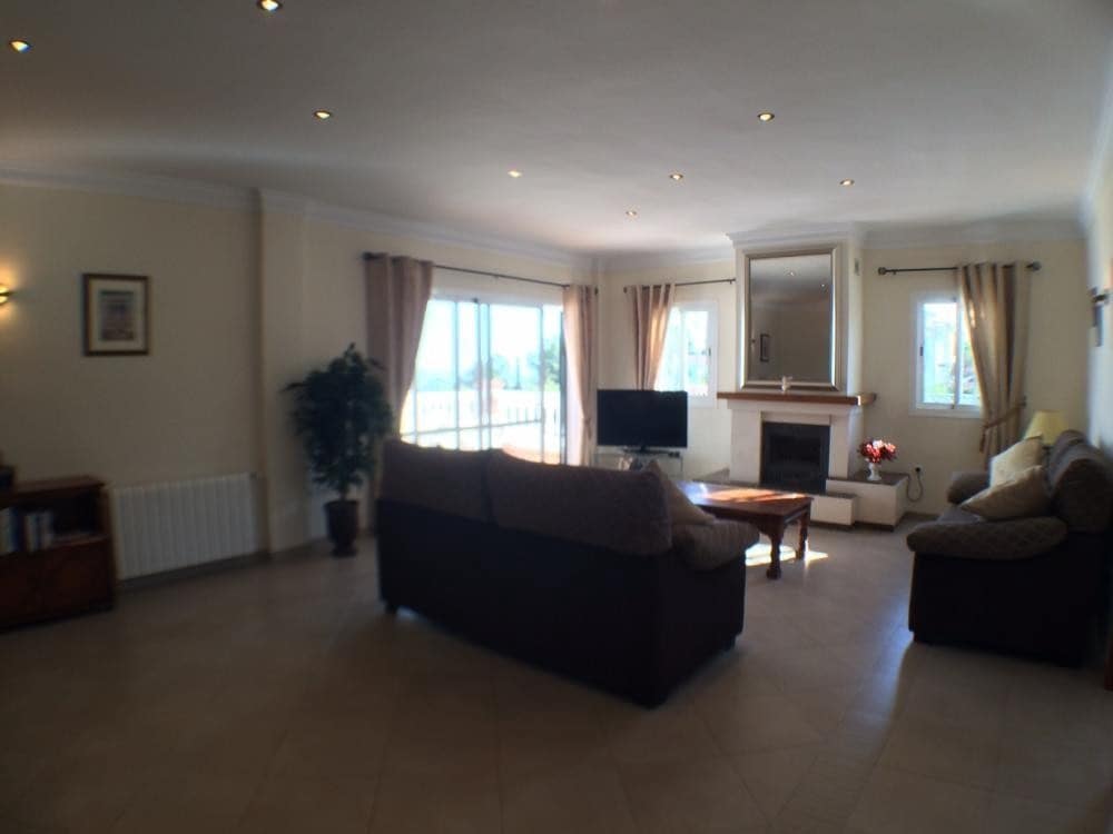 5 sypialnia Willa na sprzedaż w Frigiliana z basenem garażem - 1 299 000 € (Ref: 4209237)