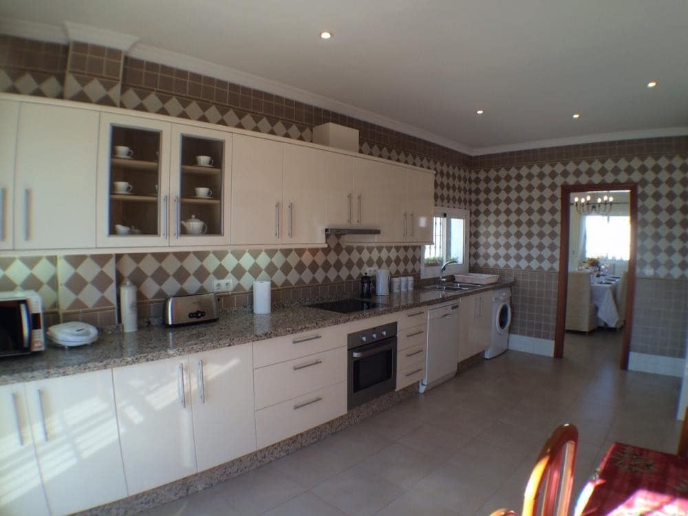 5 sypialnia Willa na sprzedaż w Frigiliana z basenem garażem - 1 299 000 € (Ref: 4209237)