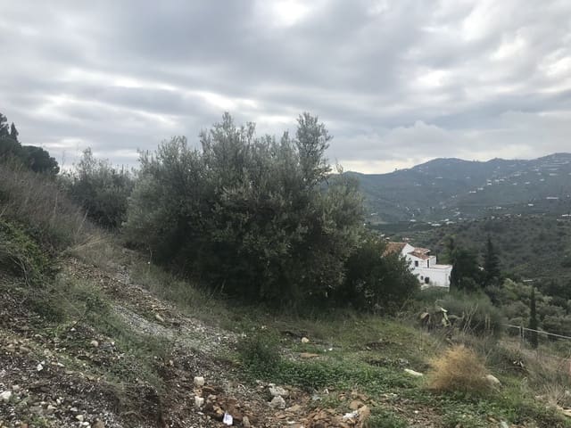 Grunde uden byggetilladelser til salg i Frigiliana - € 53.000 (Ref: 4397680)