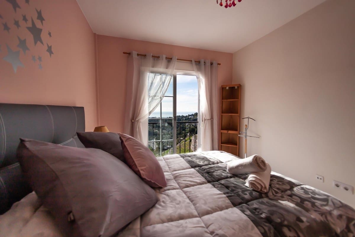 3 sypialnia Dom blizniak na sprzedaż w Frigiliana z basenem garażem - 790 000 € (Ref: 5205483)