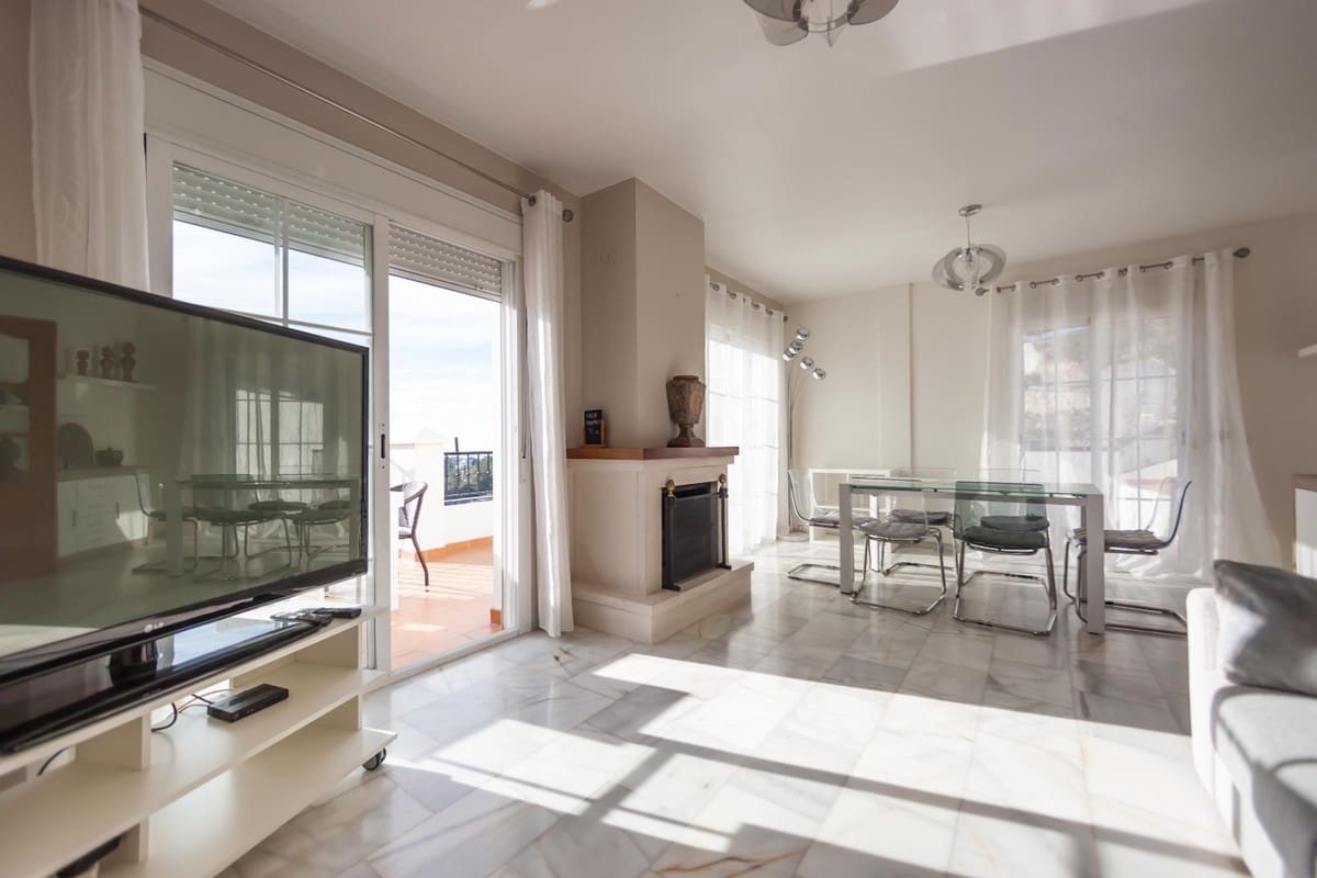 3 sypialnia Dom blizniak na sprzedaż w Frigiliana z basenem garażem - 790 000 € (Ref: 5205483)